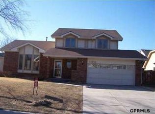 15126 Summerwood Dr, Omaha, NE 68137