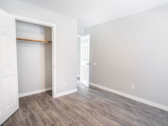 4th image of 806 Pennsylvania Ave NW APT 2