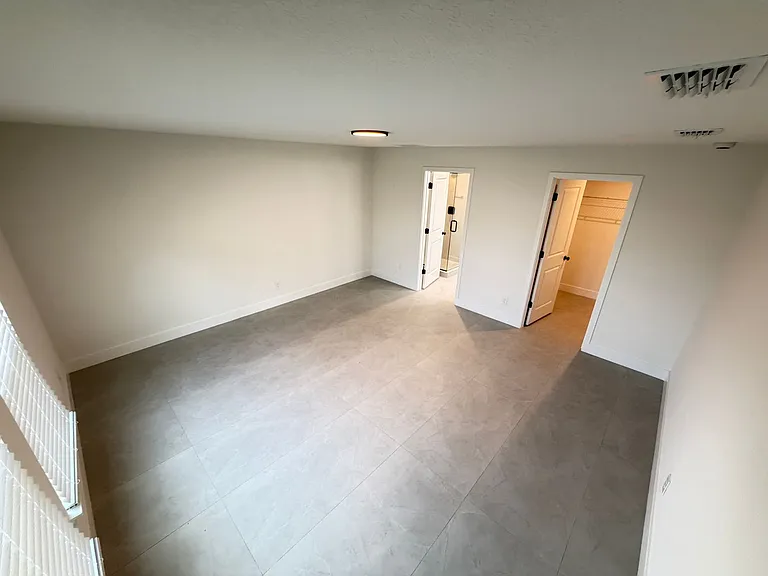 2614 Palomar Ave SE — Photo 21