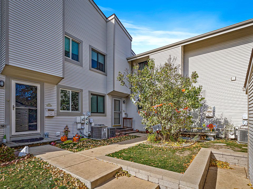 1st image of 528 Del Lago Dr