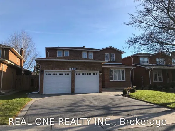1520 Greenridge Cir, Oakville, ON L6M 2J4