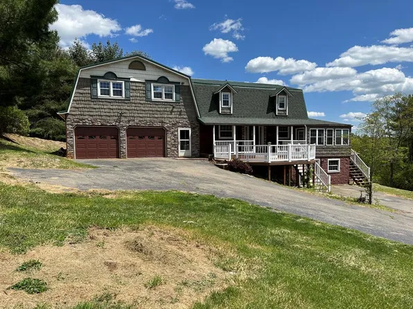 111 Marion Ln, Galax, VA 24333