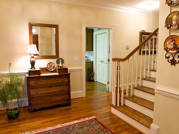 2nd image of 304 Pearce Dr