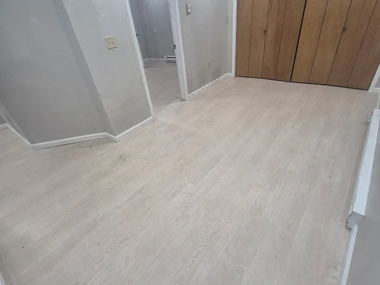 120 N Main St #5 — Photo 3