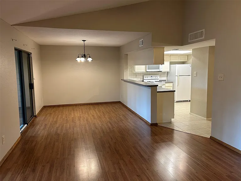 14911 Wunderlich Dr #412 — Photo 7