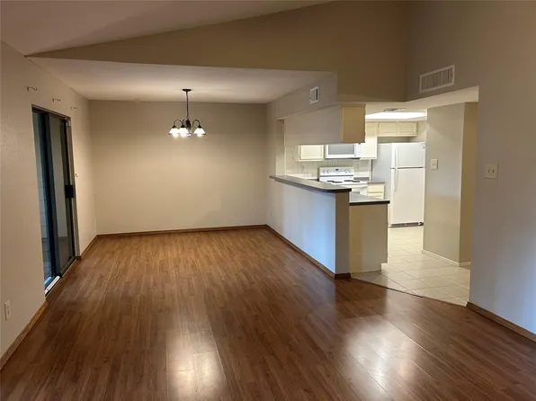 14911 Wunderlich Dr APT 412, Houston, TX 77069