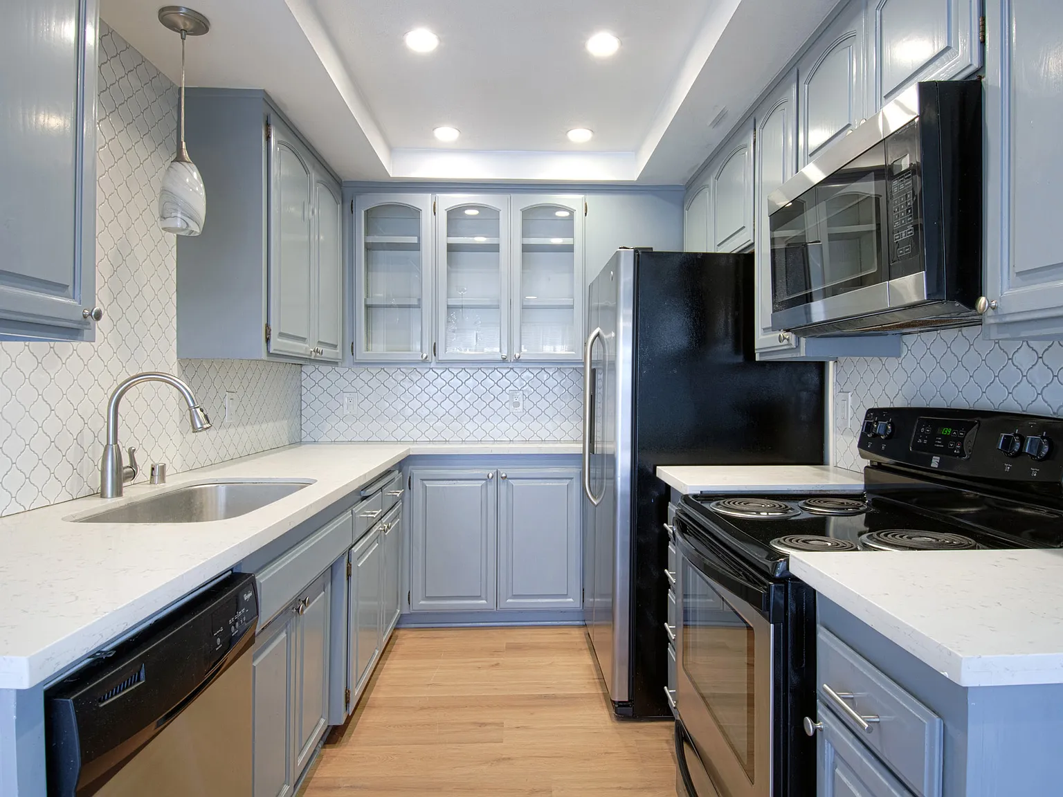 2120 S June Pl — Photo 4