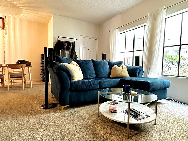 720 W 4th St #118 — Photo 3