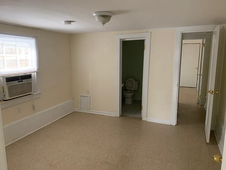 2225 Dauphine St #B — Photo 8