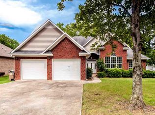 1946 Red Sunset Dr, Decatur, AL 35603