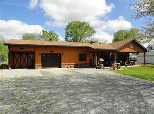 706 Keefer Ln, Mount Pleasant, PA 15666