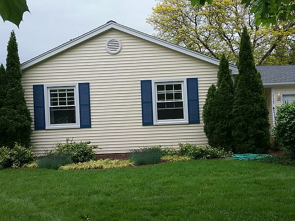 2nd image of 117 E Buffalo St