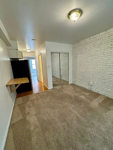 Floor plan 106