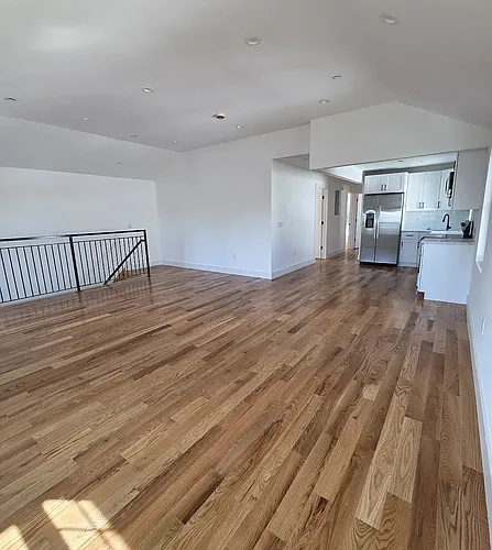 119 Rochelle St #2 Photo 1