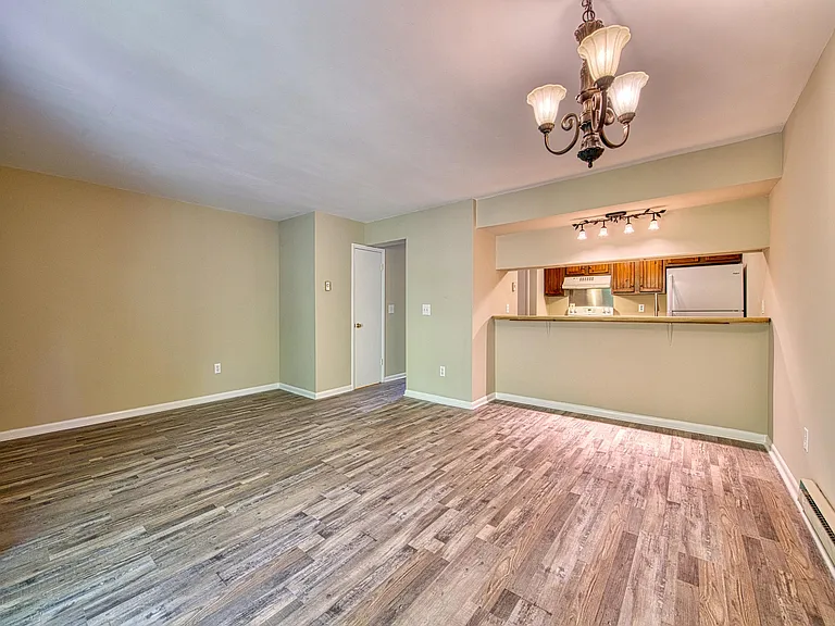 49 Riverside Villa Dr — Photo 22