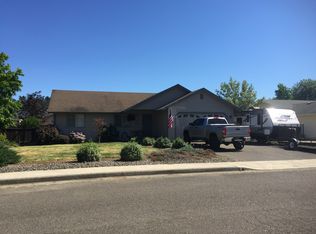 1208 E 2nd Ave, Sutherlin, OR 97479