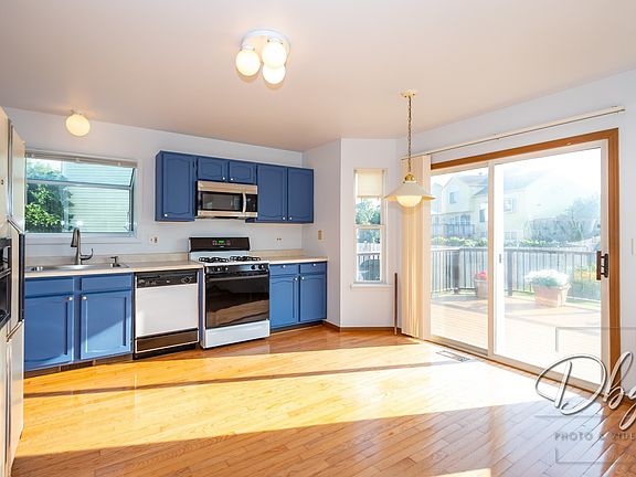 5th image of 2304 N Harvest Hill Pl