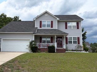 4426 Round Stone Ct, Hope Mills, NC 28348