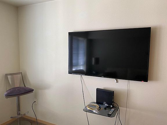 5th image of 812 5th Ave N APT 201