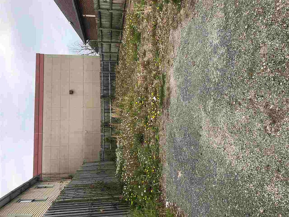 1st image of 415 22nd St