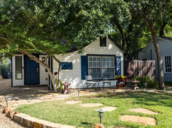 8915 San Benito Way, Dallas, TX 75218