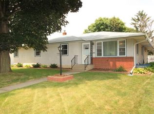 393 Haskell St E, West Saint Paul, MN 55118