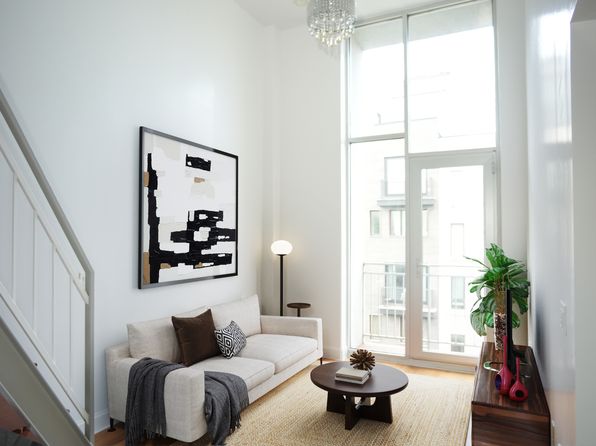 87 Clay St APT 3A