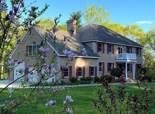 17 Wyndcliff Dr, Acton, MA 01720