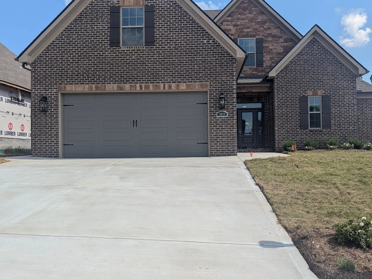 5 bed, 3.5 bath, 2904 sqft, $4,300 — Photo 2