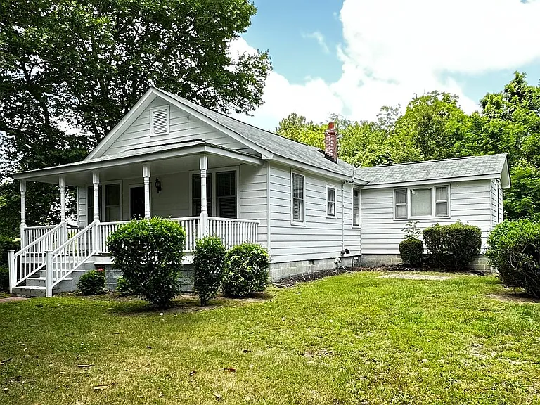 11181 Dahlgren Rd — Photo 2
