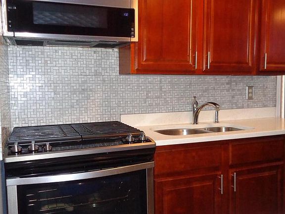 5th image of 6336 Summerdale Ave