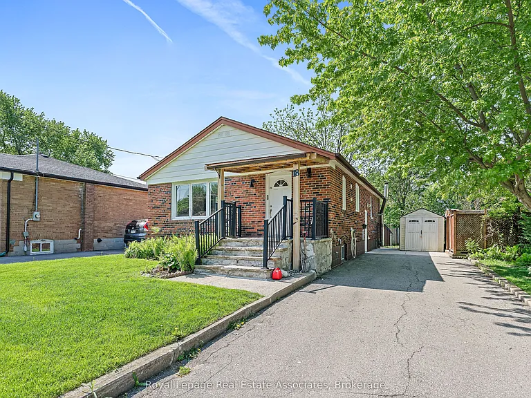 18 Shelley St — Photo 2