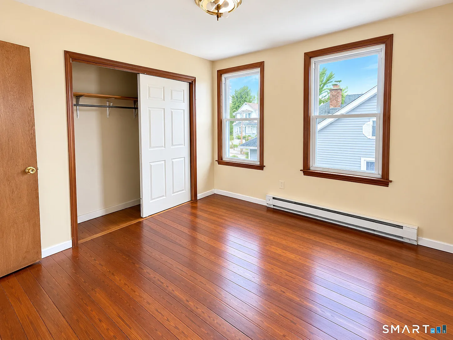 3 bed, 1.0 bath, 1000 sqft, $1,800 — Photo 3
