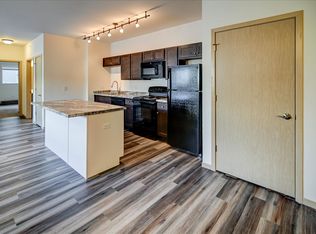 2128 Luann Ln #5, Madison, WI 53713