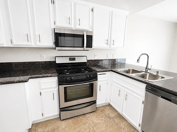 3rd image of 1112 S Cypress Ave APT 48