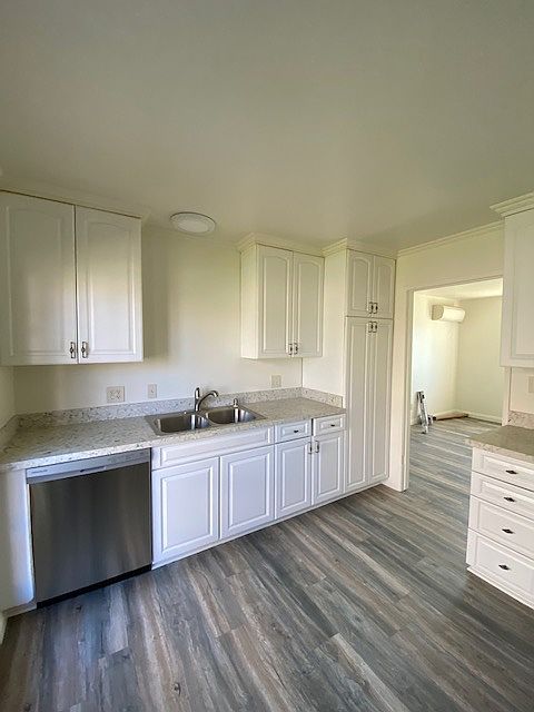 1st image of 6131 W Manor Dr