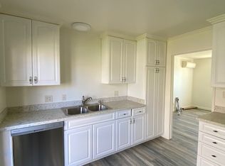 6131 W Manor Dr, La Mesa, CA 91942