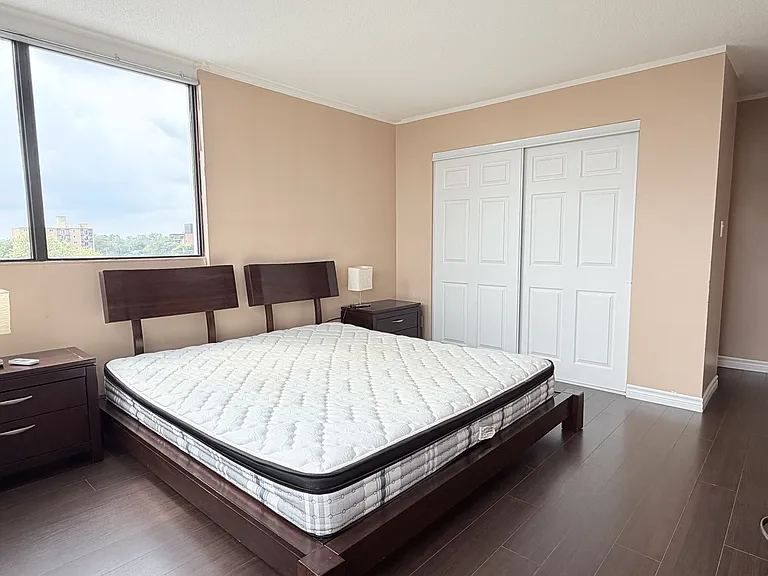 515 Riverside Dr W #703 — Photo 12