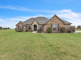 2909 Farm Dr, El Reno, OK 73036