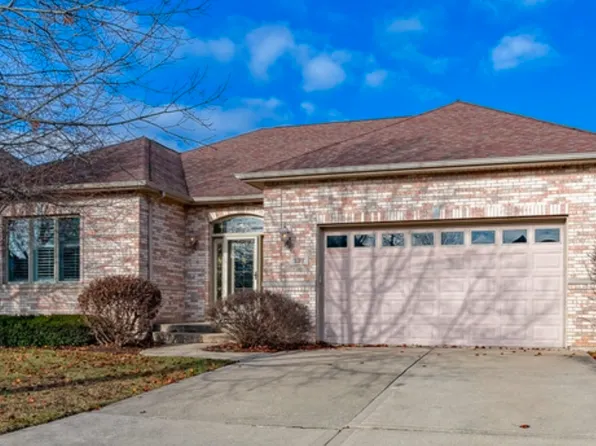 137 Rose Dr, Bloomingdale, IL 60108