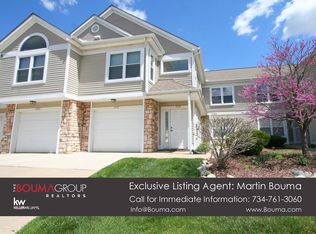 1727 Coburn Ct, Ann Arbor, MI 48108