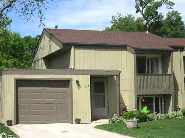128 Sweetgrass Ln, Forest City, IA 50436