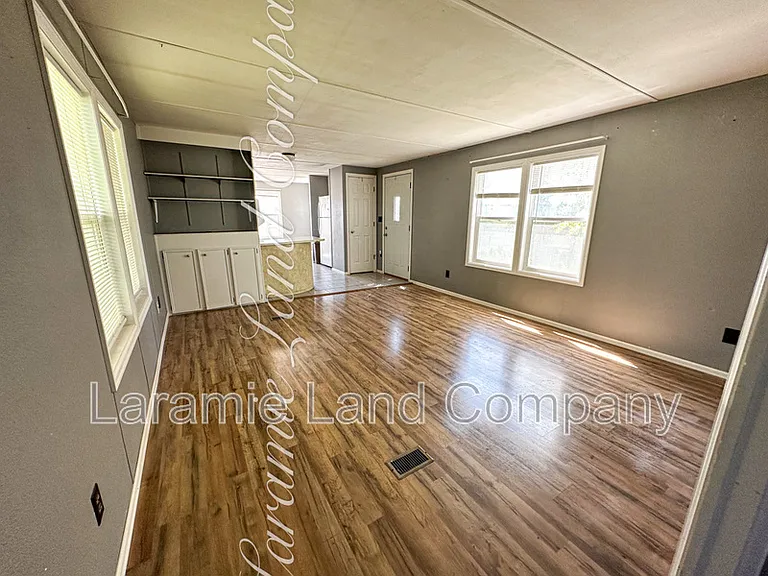 954 N McCue St #13 — Photo 3