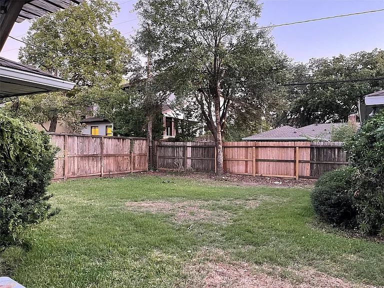 3843 Grennoch Ln — Photo 19