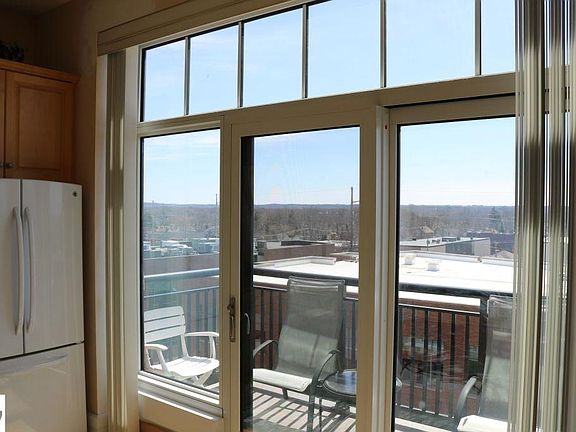 3rd image of 141 Rivers Edge Dr Suite 501