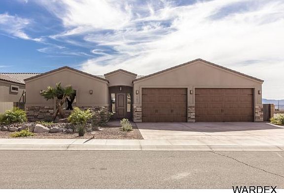 2nd image of 1101 Bella Luna Dr