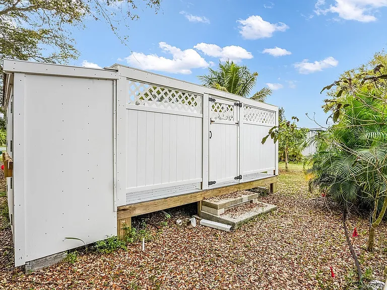 1680 SW 84th Ave — Photo 10