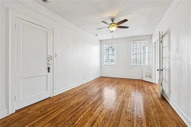 4503 Prytania St #G — Photo 4