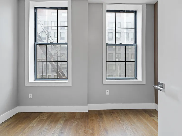 139 Essex St #10 — Photo 7