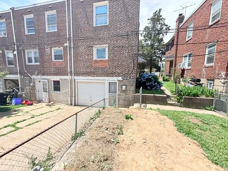 7227 Kindred St — Photo 4
